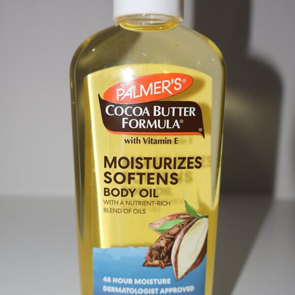 Palmer’s Cocoa Butter Formula Body Oil with Vitamin E – Moisturizes & Softens - Picture 3 of 4